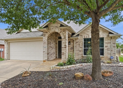 3909 Cliffside Drive - Photo 1