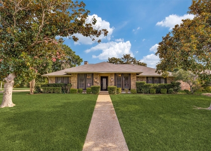 1138 Mill Springs - Photo 1