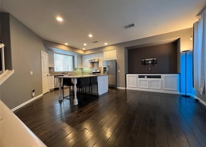 1752 Grand Avenue - Photo 1