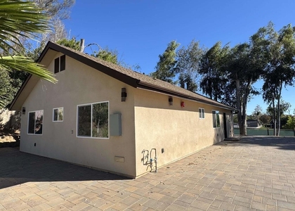 715 A Alamo Lane - Photo 1