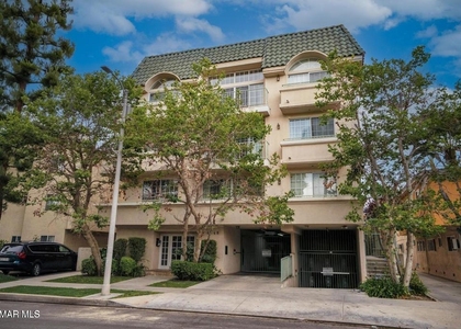 4348 Mammoth Avenue - Photo 1
