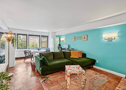 55 E 9th Street - Photo 1