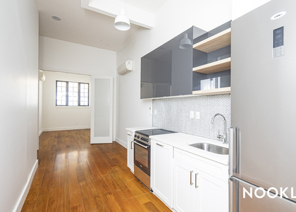 228 Kingsland Avenue - Photo 1