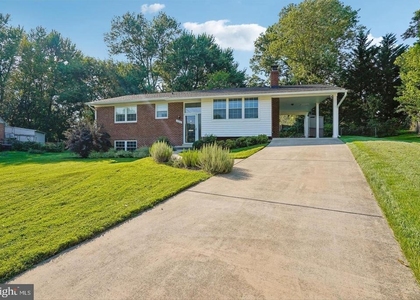 10316 Monroe Court - Photo 1