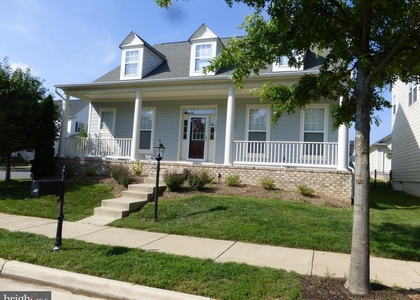 1407 Graham Drive - Photo 1