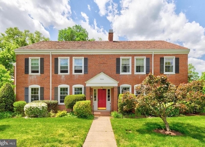 3000 S Columbus Street - Photo 1
