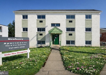 403 N Newberry Street - Photo 1