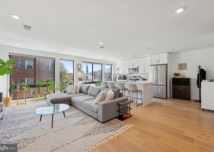 1316 N Franklin Street - Photo 1