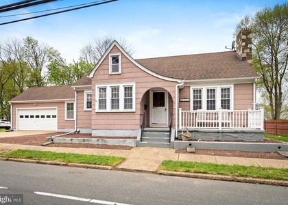 2734 Quakerbridge Road - Photo 1