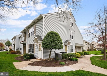 207 Sedgefield Drive - Photo 1