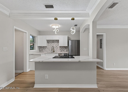 204 E 25th Street - Photo 1