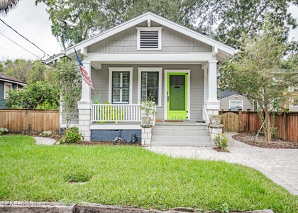 1534 Robinson Avenue - Photo 1