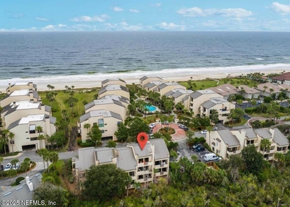 752 Spinnakers Reach Drive - Photo 1