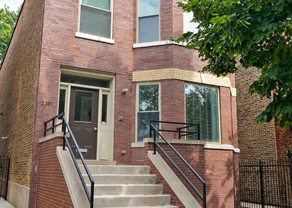 2307 N Springfield Avenue - Photo 1