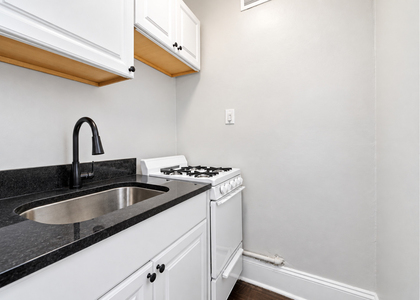 6912 N Ashland Boulevard - Photo 1