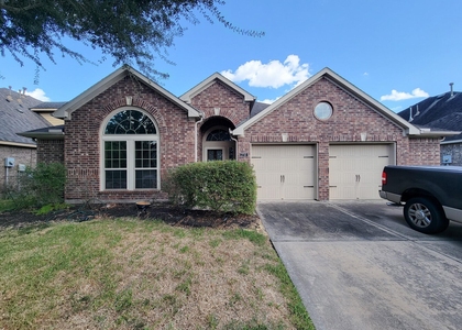 2710 Bamboo Lane - Photo 1