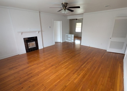 5622 Chartres Street - Photo 1