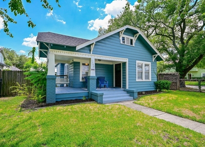1142 Dunbar Street - Photo 1