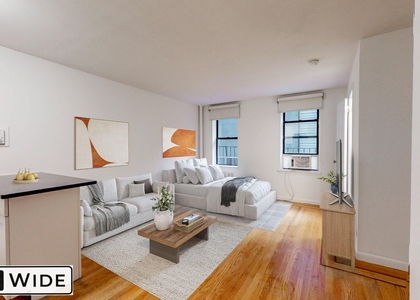 30 Charlton Street - Photo 1