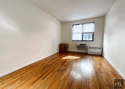 East 74 Street - Photo 1