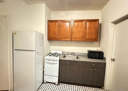 East 89th Street - Photo 1