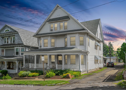 1015 E Gibson Street - Photo 1