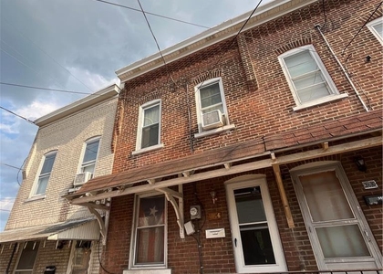 364 Green Street - Photo 1