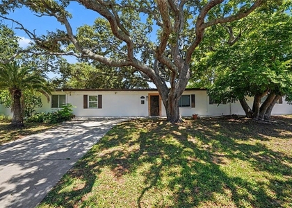 217 Garden Circle - Photo 1