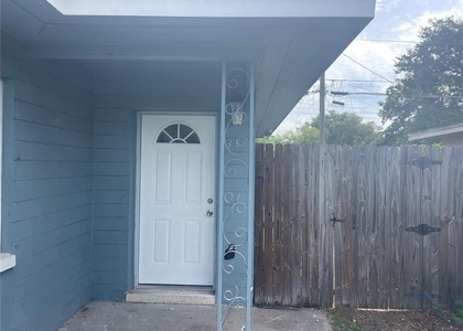 319 N Jupiter Avenue - Photo 1