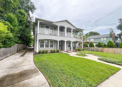 111 E Steele Street - Photo 1