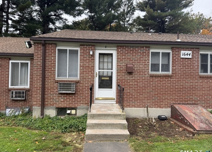 1644 Farmington Avenue - Photo 1