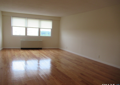 2600 Park Avenue - Photo 1