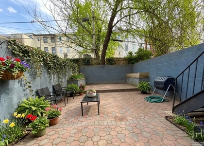 284 Hale Street - Photo 1