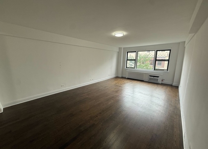 2 Bedroom in Midtown East - Photo 1