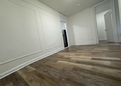 2 Bedroom in Upper East Side - Photo 1