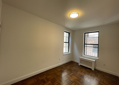1 Bedroom in Upper East Side - Photo 1