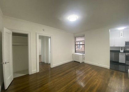 1 Bedroom in Greenwich Village - Photo 1