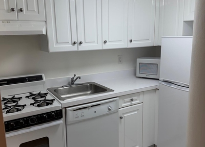 Astor Place - Photo 1