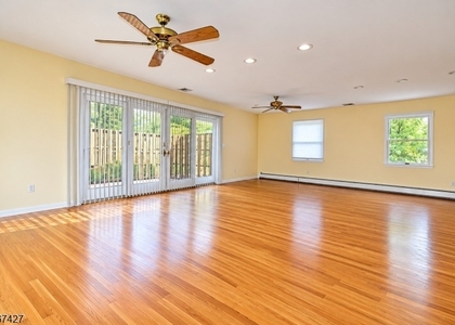 11 Mountain Blvd - Photo 1