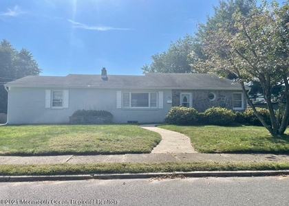 21 Berg Avenue - Photo 1