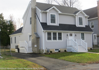 28 Trenton Avenue - Photo 1