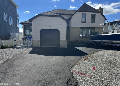 35 Bay Way - Photo 1