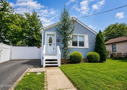 246 Brookside Avenue - Photo 1