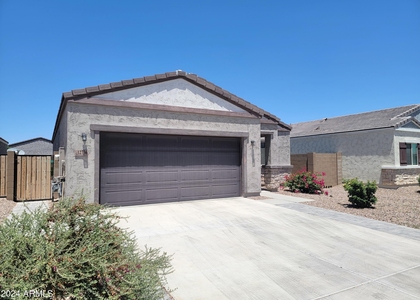 12736 W Midway Avenue - Photo 1