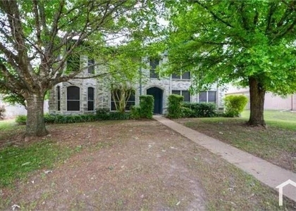 824 Foxwood Lane - Photo 1