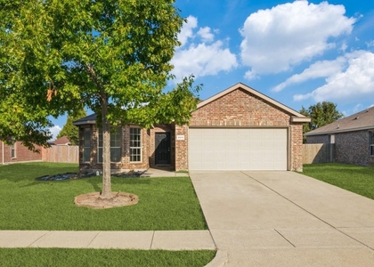 2815 Briarbrook Drive - Photo 1