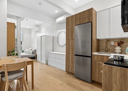 275 20th Street - Photo 1