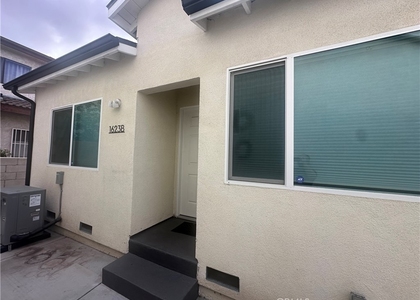 1623 S Atlantic - Photo 1
