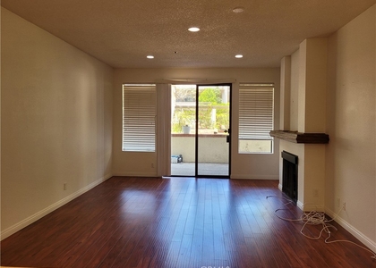 2563 Plaza Del Amo - Photo 1