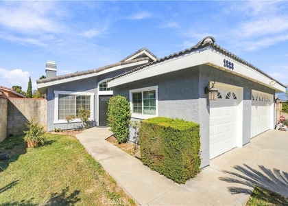 1223 Galemont Avenue - Photo 1